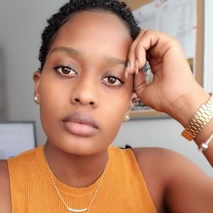 Meet your Posher, Andreia00